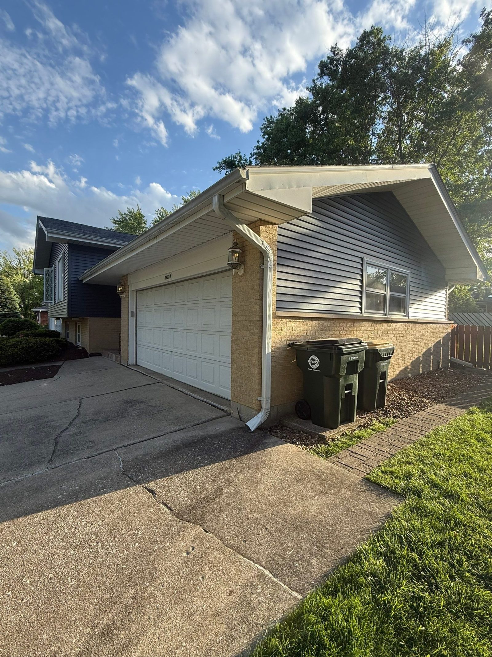 Siding replacement — photo 7
