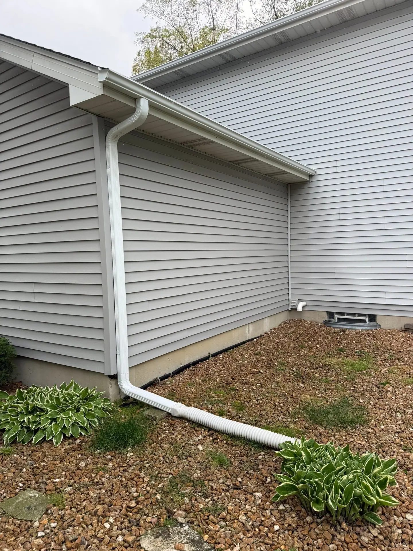 Roof, gutters and chimney flashing — photo 5
