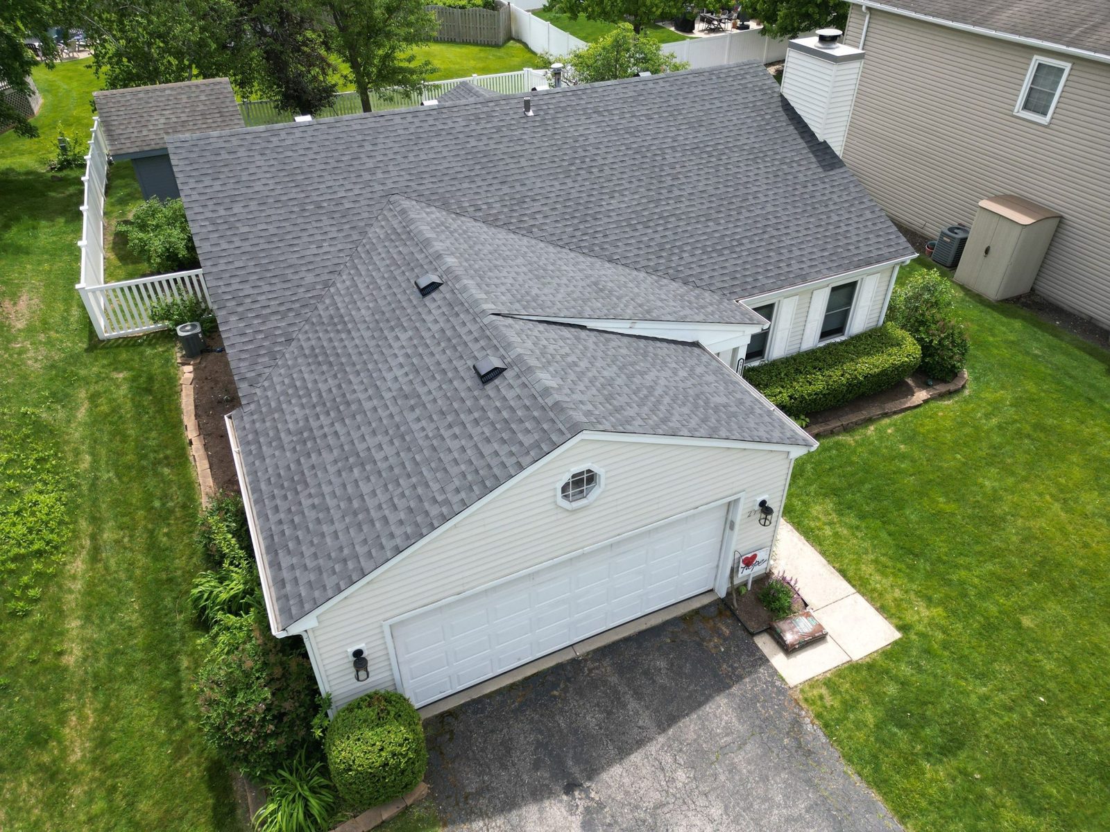 Roofing with GAF in Woodridge, IL — photo 2