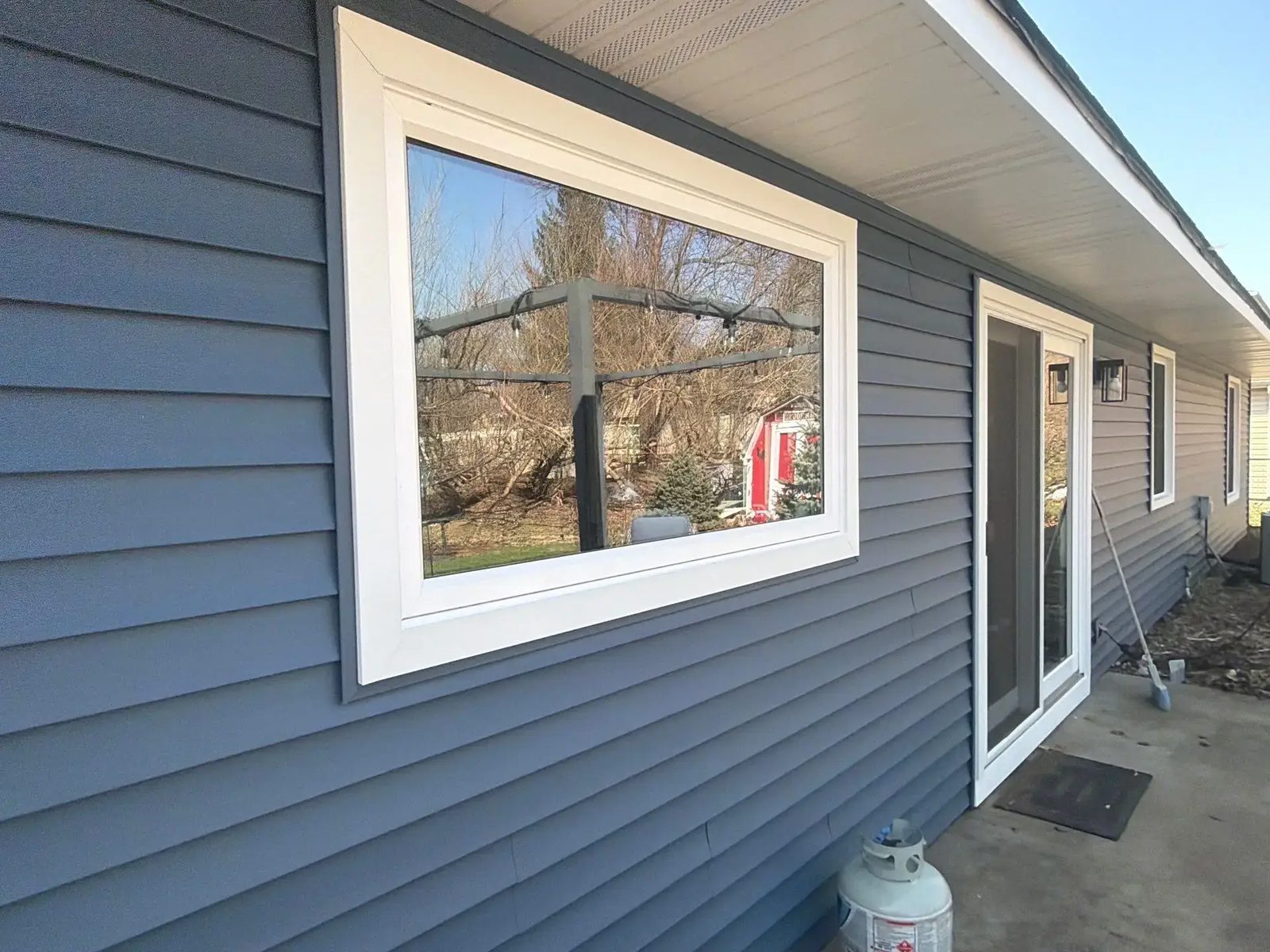 Siding & gutters replacement — photo 4