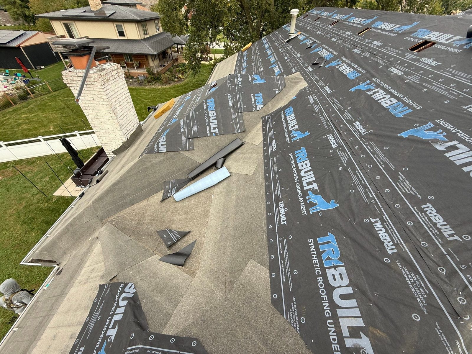 Roof and VELUX Skylights replacement — photo 3