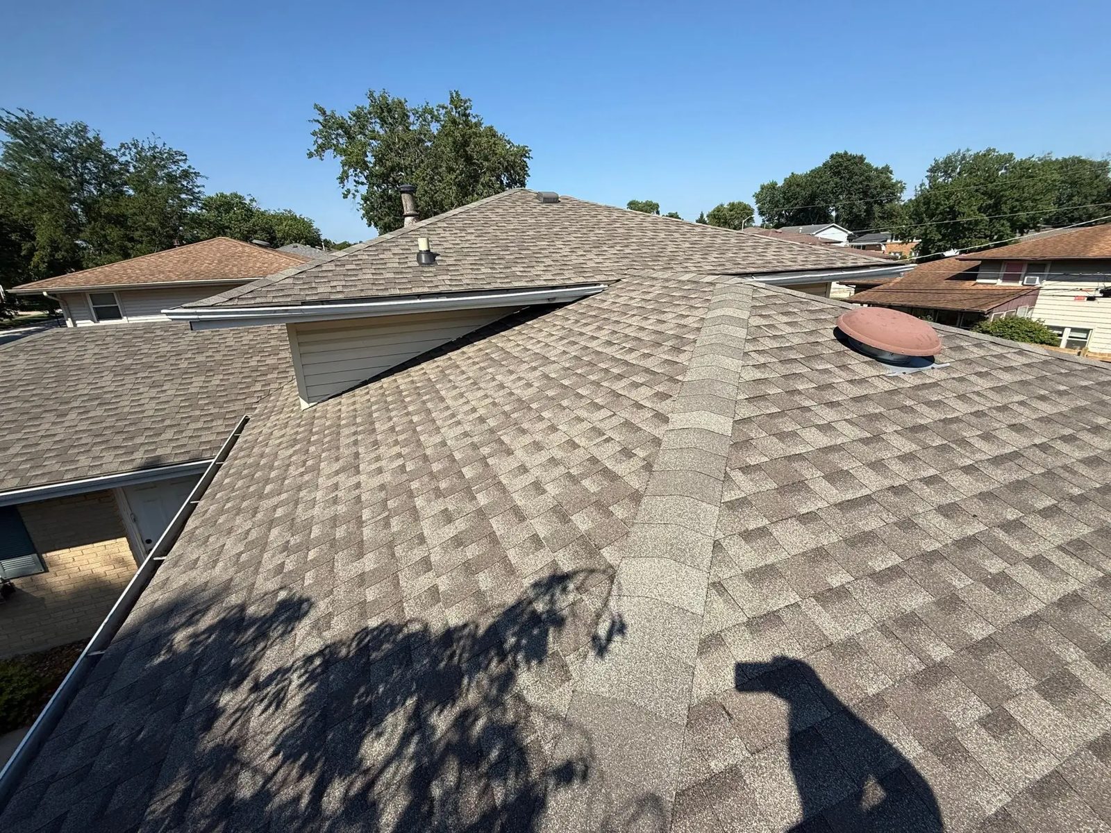 Roofing with GAF Weathered wood — photo 6
