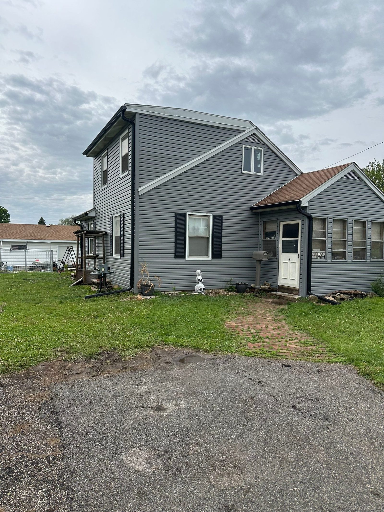 Siding replacement — photo 2