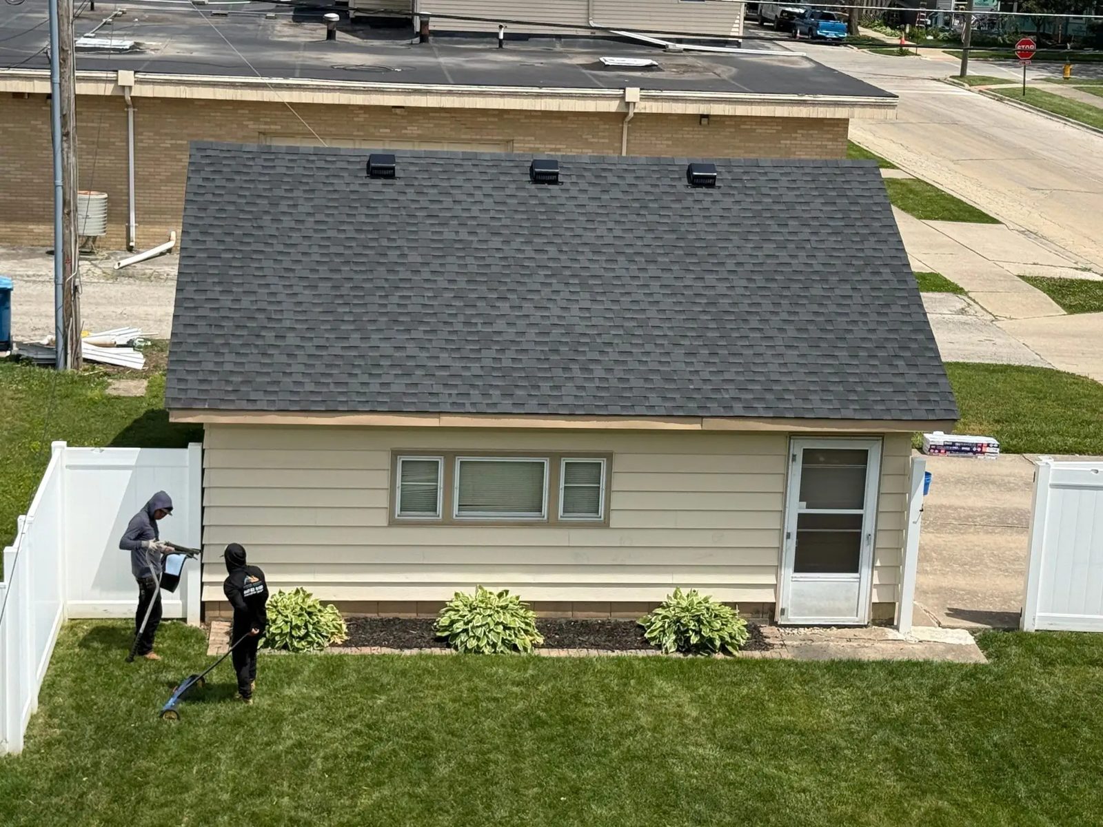 Roofing with GAF — photo 5