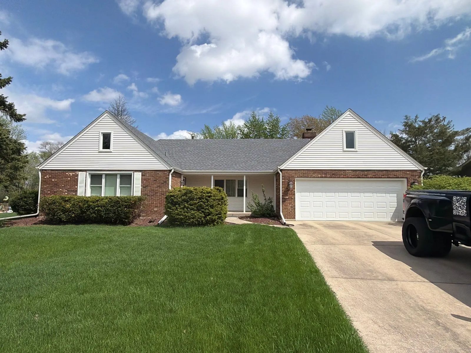 Roofing + Windows and shutter replacement
