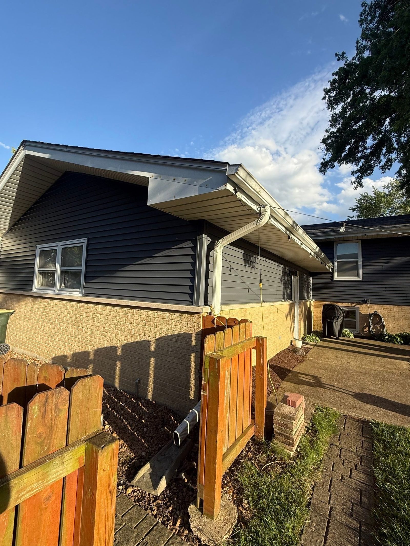 Siding replacement — photo 6