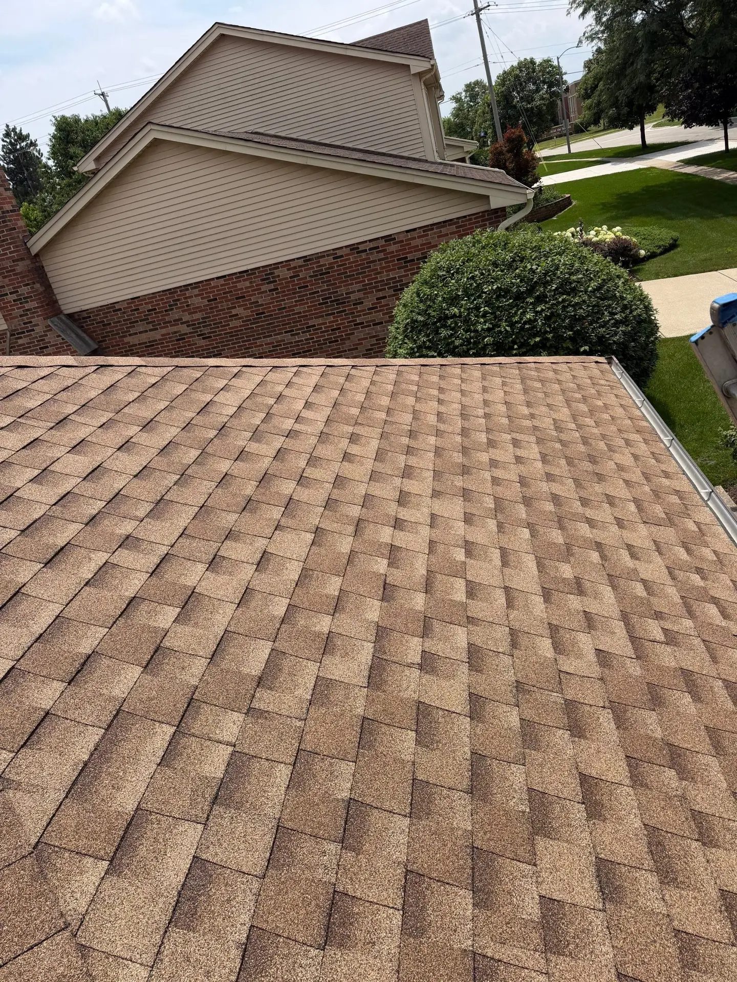 Roofing with GAF — photo 3