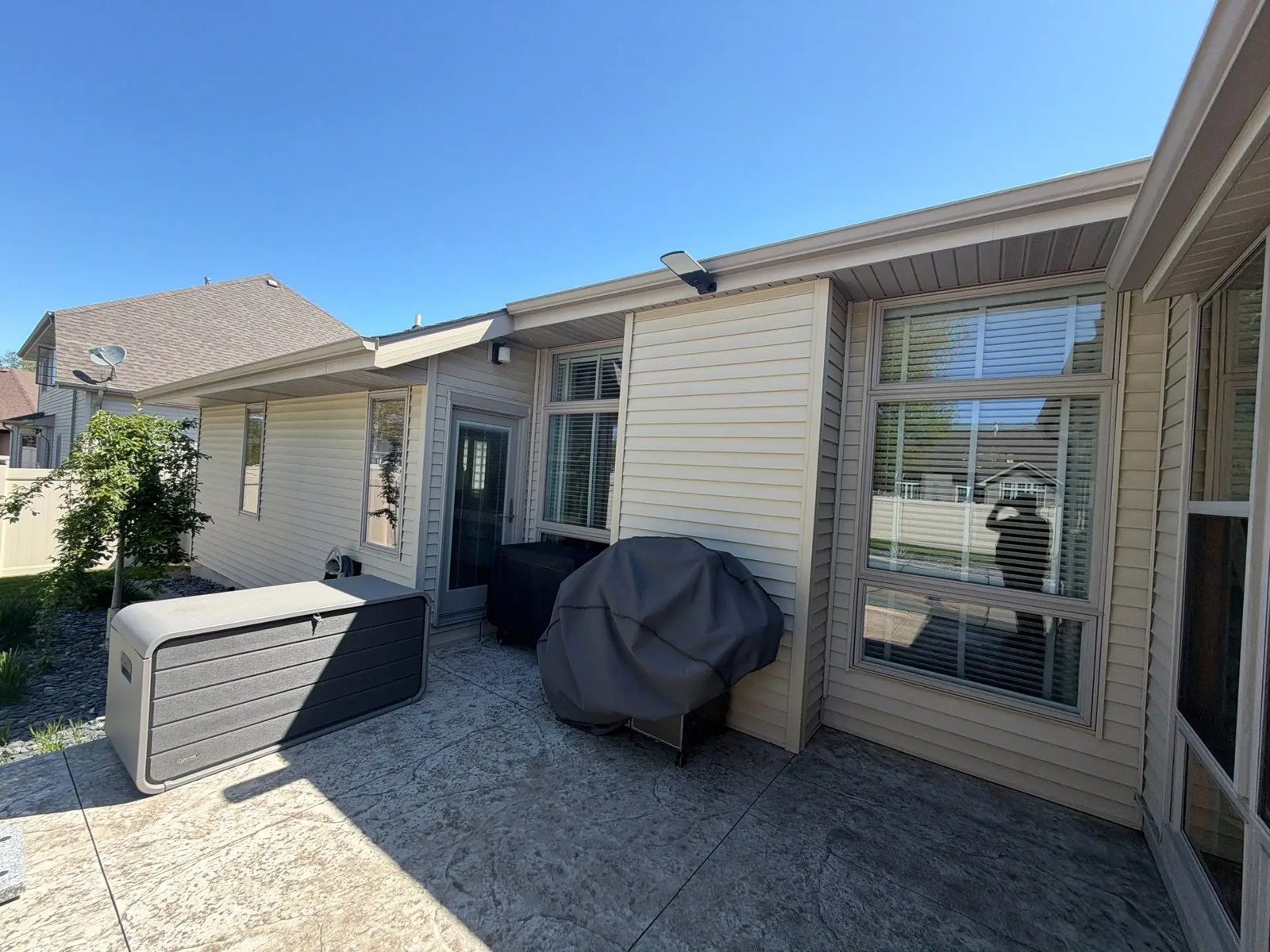 Siding, gutters, soffit & fascia replacement — photo 6